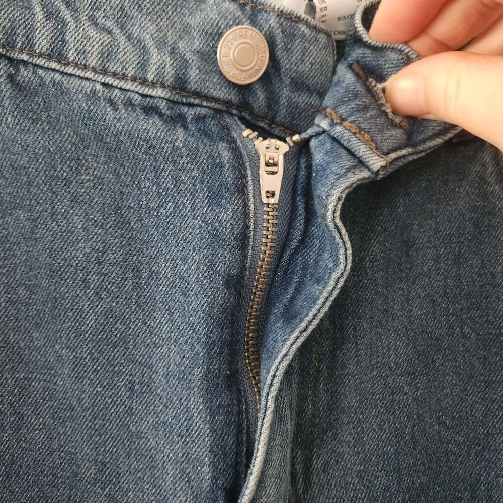 Forever 21 Spliced Baggy Jogger Jean Size Medium - Picture 4 of 7